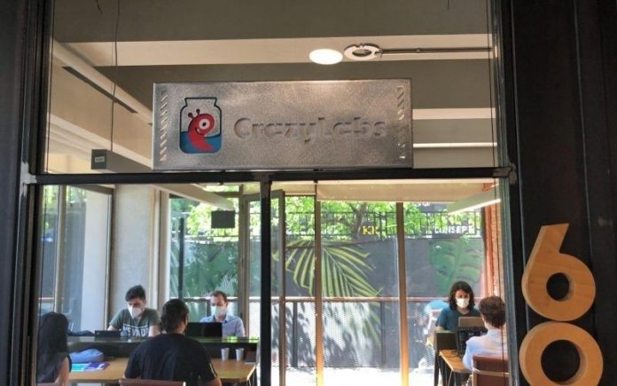 espor-ve-oyun-crazyhubs-istanbulda-bahcesehir-universitesi-oyun-laboratuvari-bug-lab-egitimleri-basladi