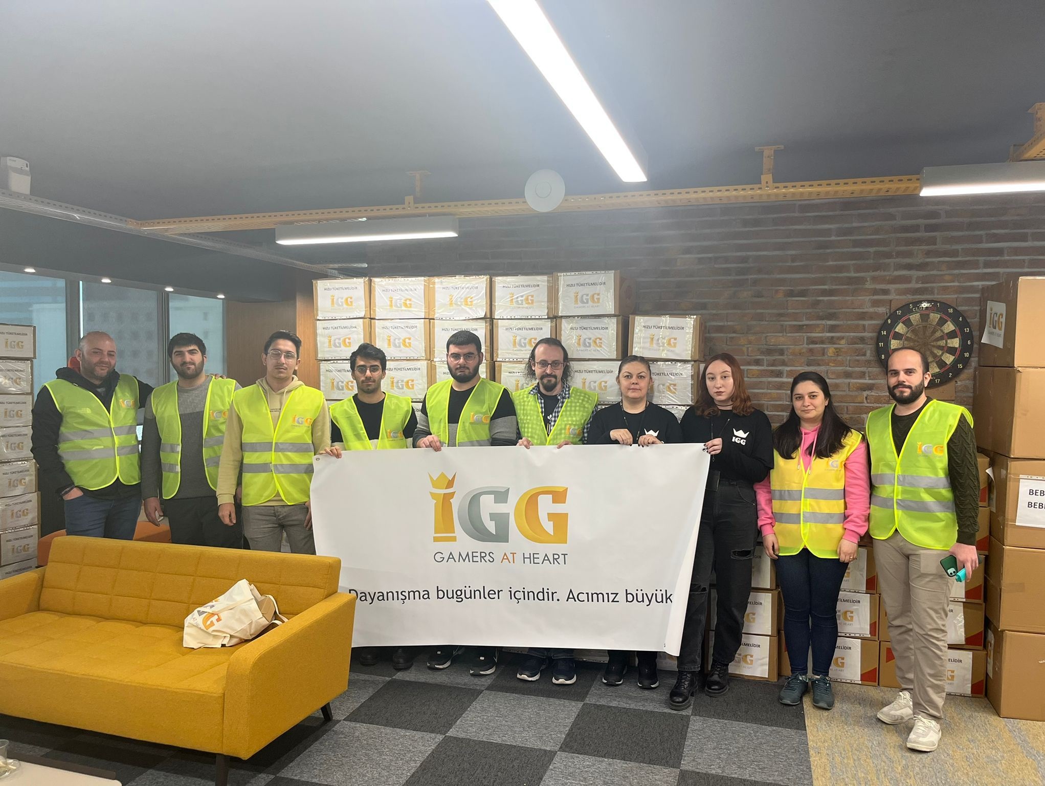 IGG Deprem Bölgesine Yardım Elini Uzattı